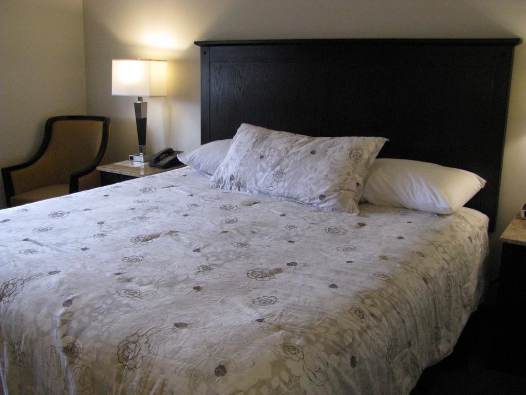Billy Barker Casino Hotel Quesnel Luaran gambar